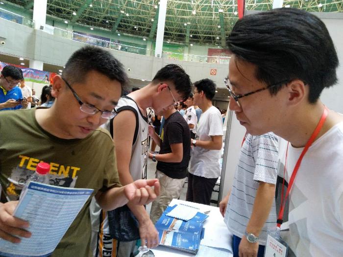 70位高考志愿填報(bào)指導(dǎo)師免費(fèi)支招 如何科學(xué)規(guī)劃您的中高考志愿